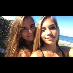 Meet your Posher, Ainsley